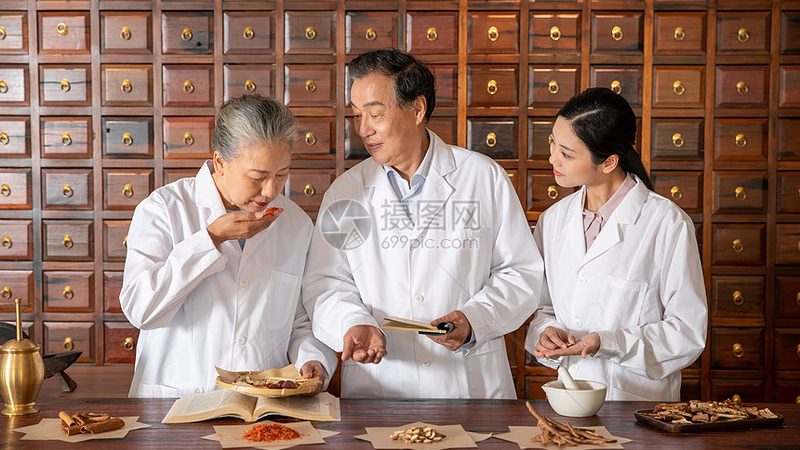 小儿推拿与成人推拿：力度控制的关键差异